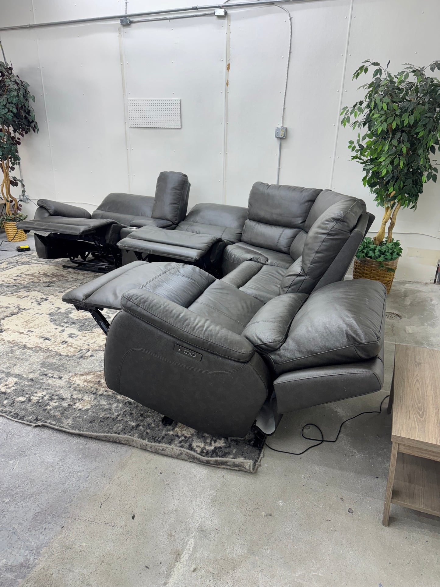 Gorgeous Charcoal Gray Leather “Lauretta” Modular Reclining Sectional