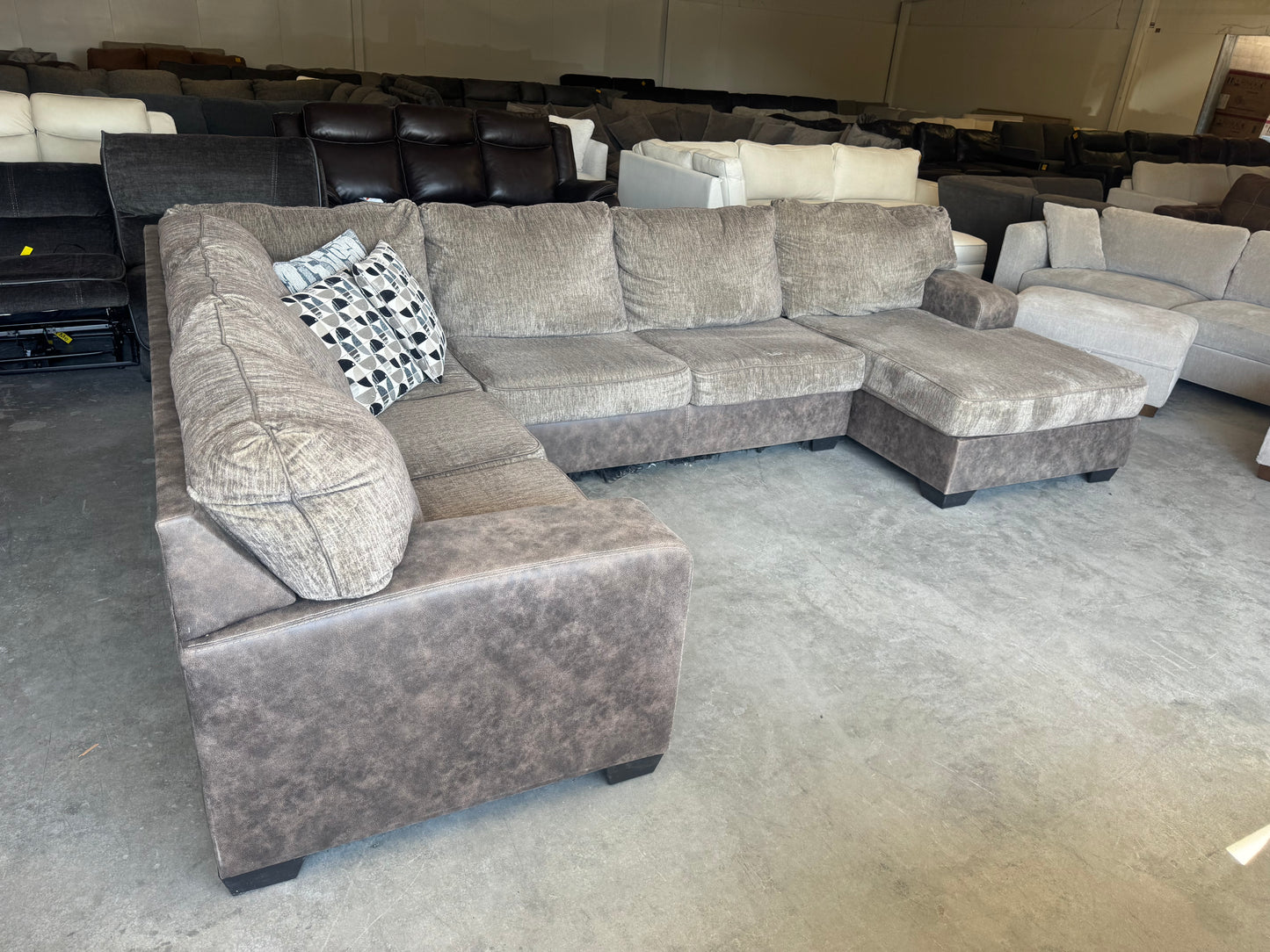 Plush Brown Two-Tone U-Shaped Sectional
