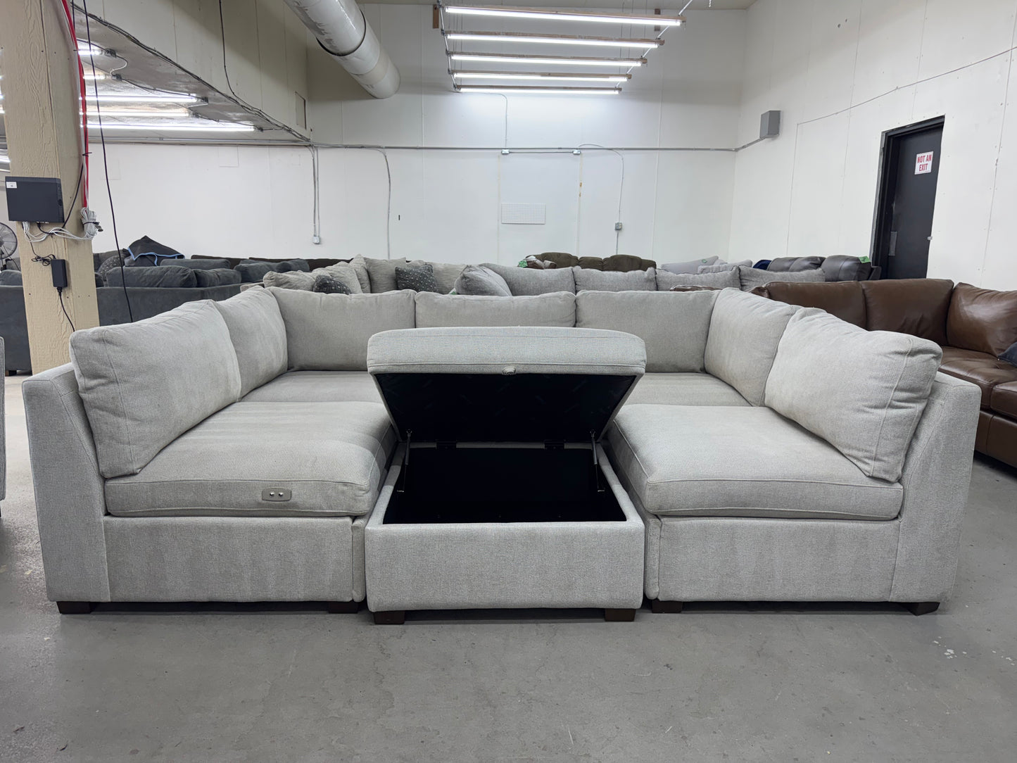 Off-White 6 Piece Modular Sofa w/ 1 Recliner & Storage Ottoman
