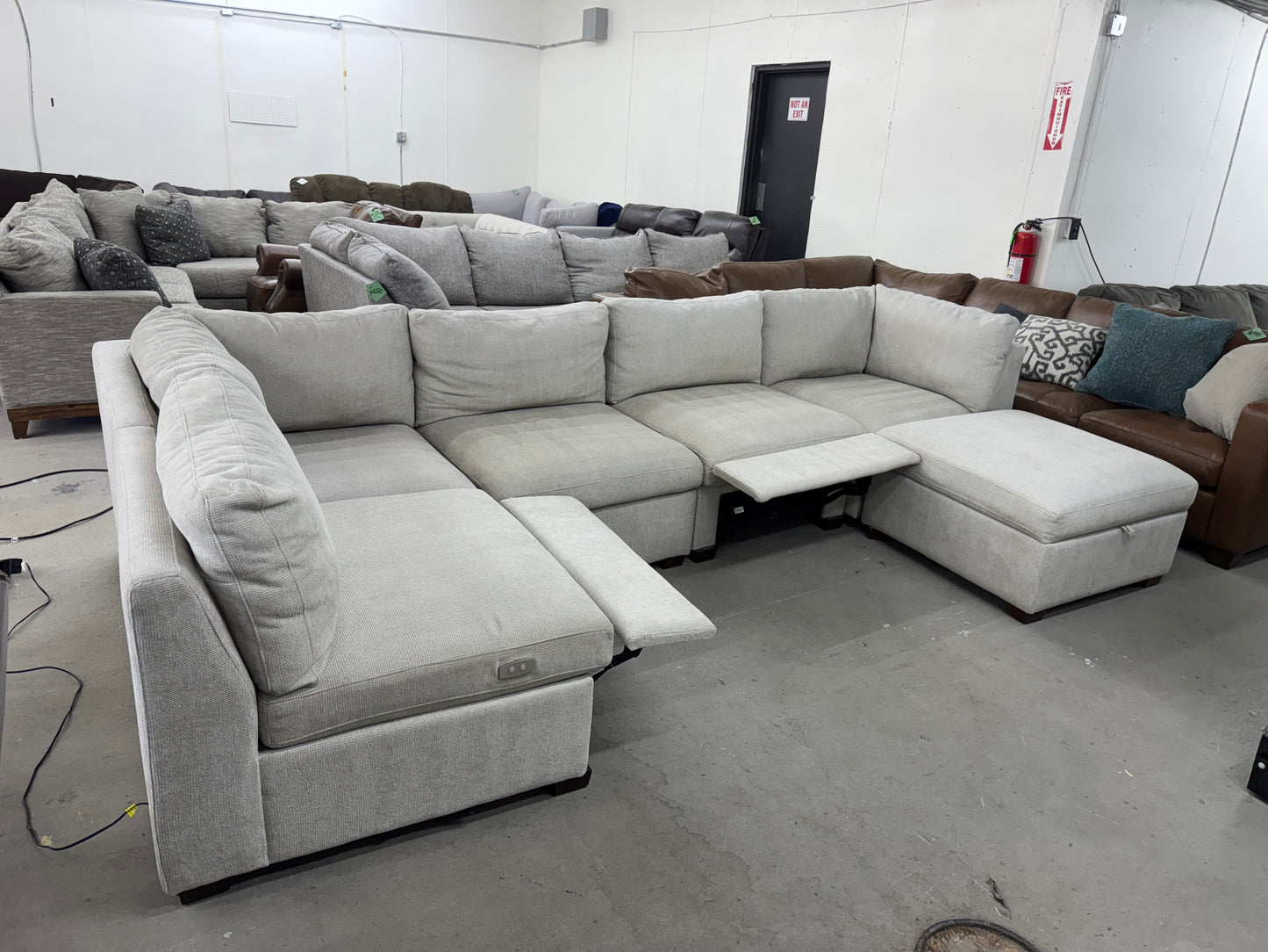 Off-White 6 Piece Modular Sofa w/ 1 Recliner & Storage Ottoman