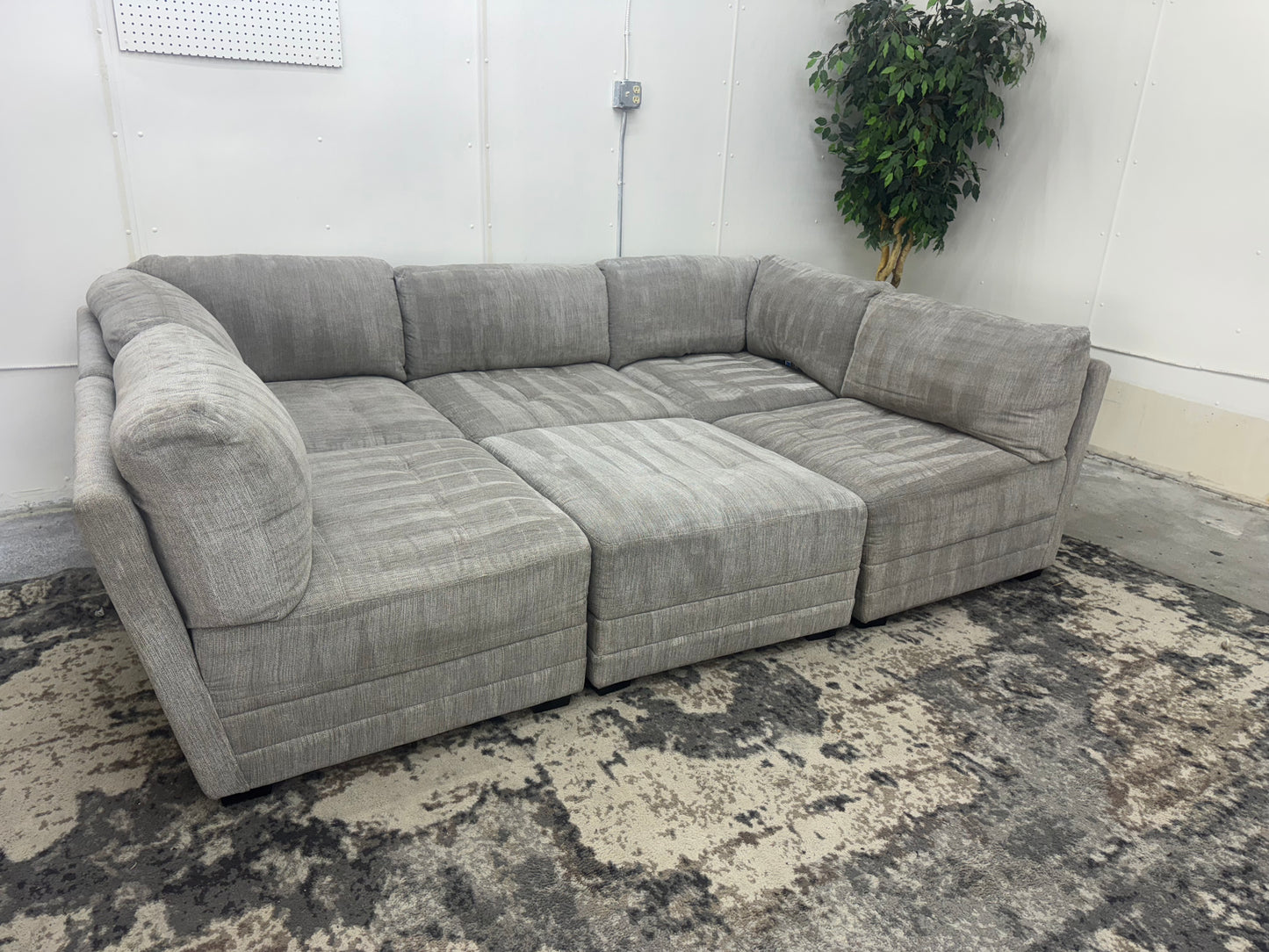 Light Gray 6 Piece Modular Sectional Couch