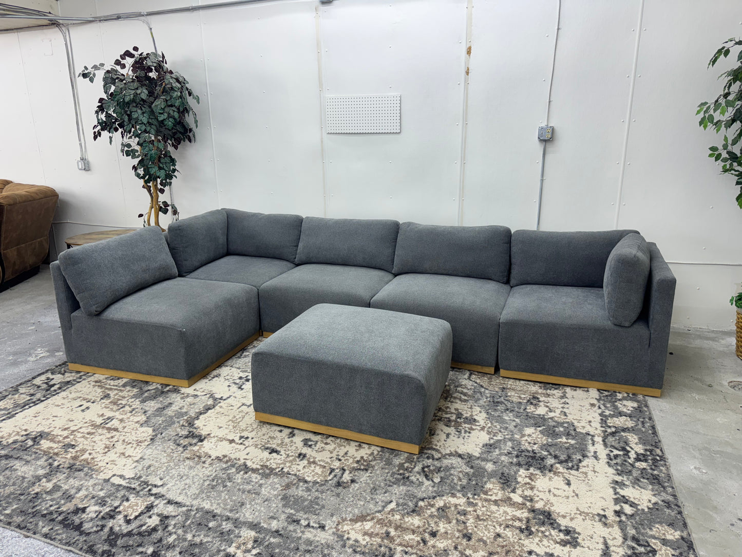 Gorgeous Gray 6-Piece Modular Mid Century Modern Sectional Couch