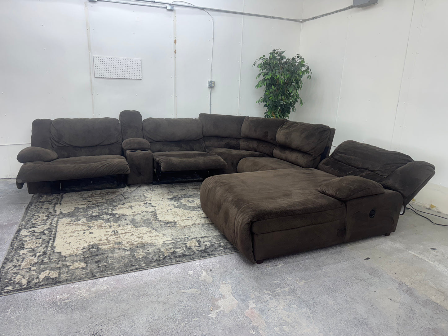 Plush Brown Modular Reclining Sectional with Reclining Chaise