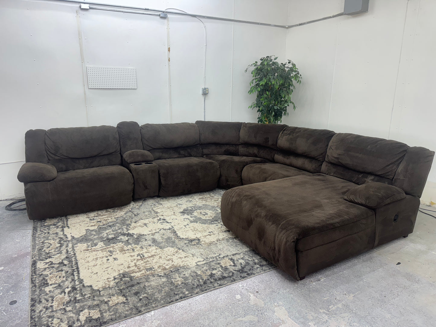 Plush Brown Modular Reclining Sectional with Reclining Chaise