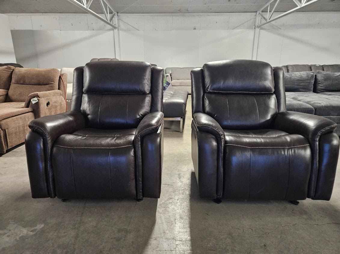 Barcalounger Bryson Dark Brown Leather Power Recliners (Pair)