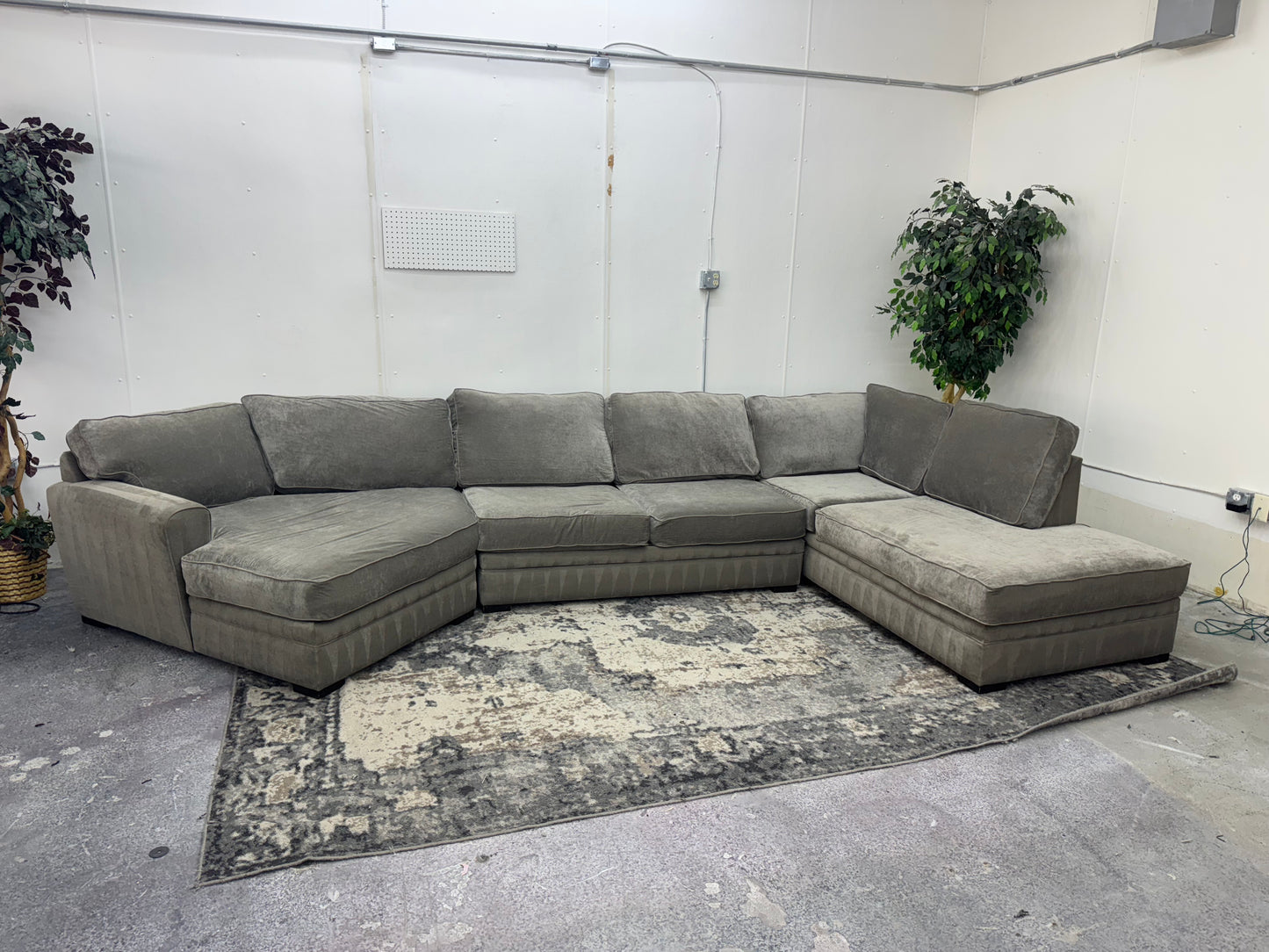 Sectional Couch – Gray L Shape Sectional Sofa with Cuddler