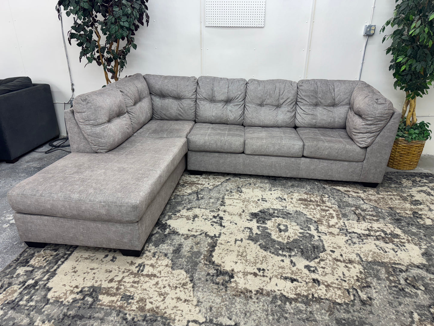 Light Gray L-Shape Sectional Sofa with Chaise