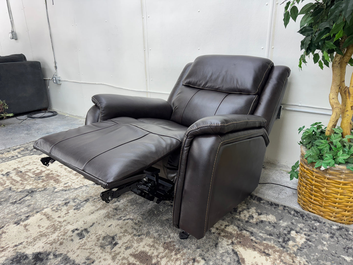 NEW BarcaLounger “Bryson” Brown Leather Rocking Recliner