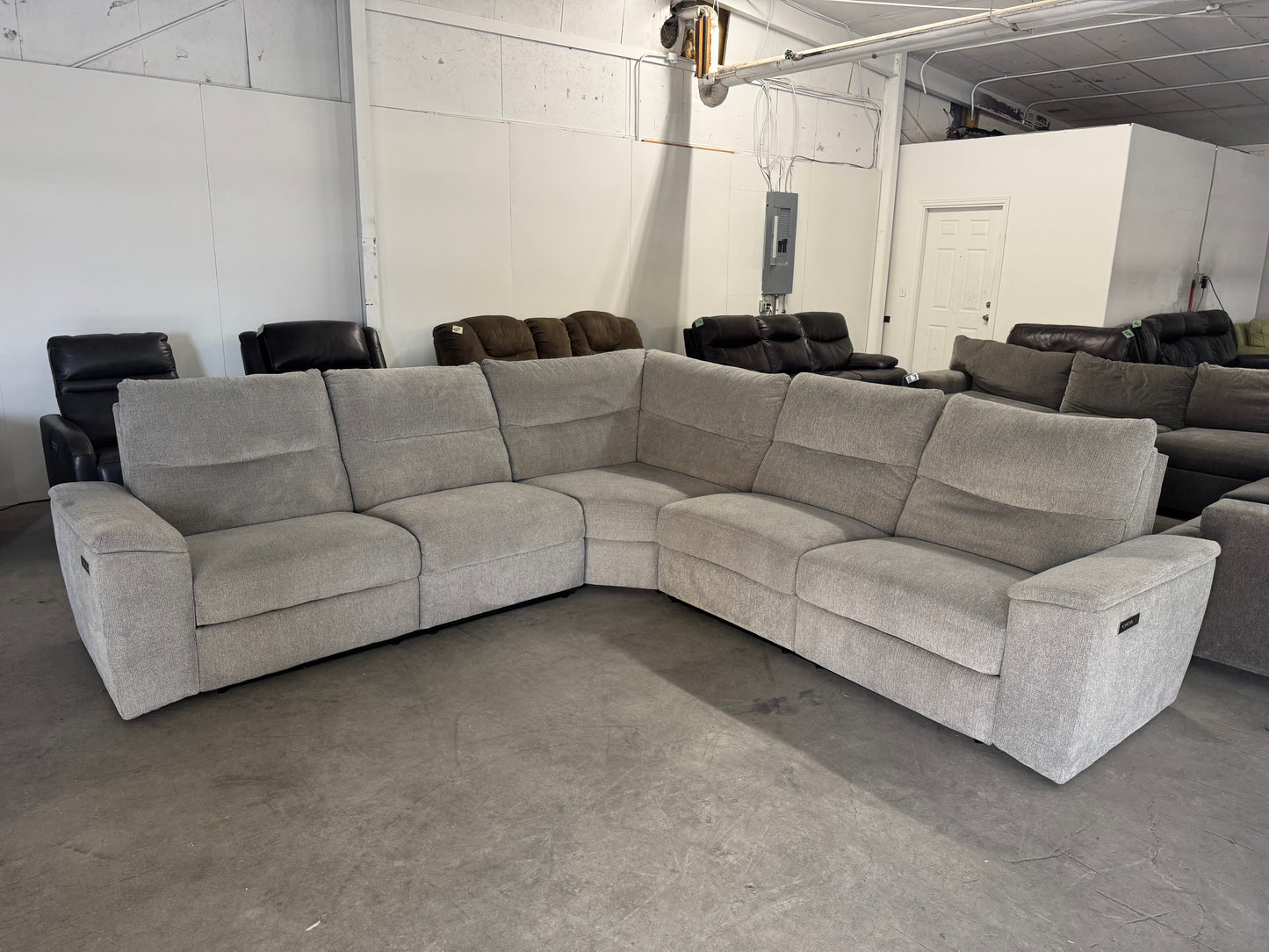 LIKE NEW Gray Fabric Reclining Sectional Sofa with 2 Electric Recliners