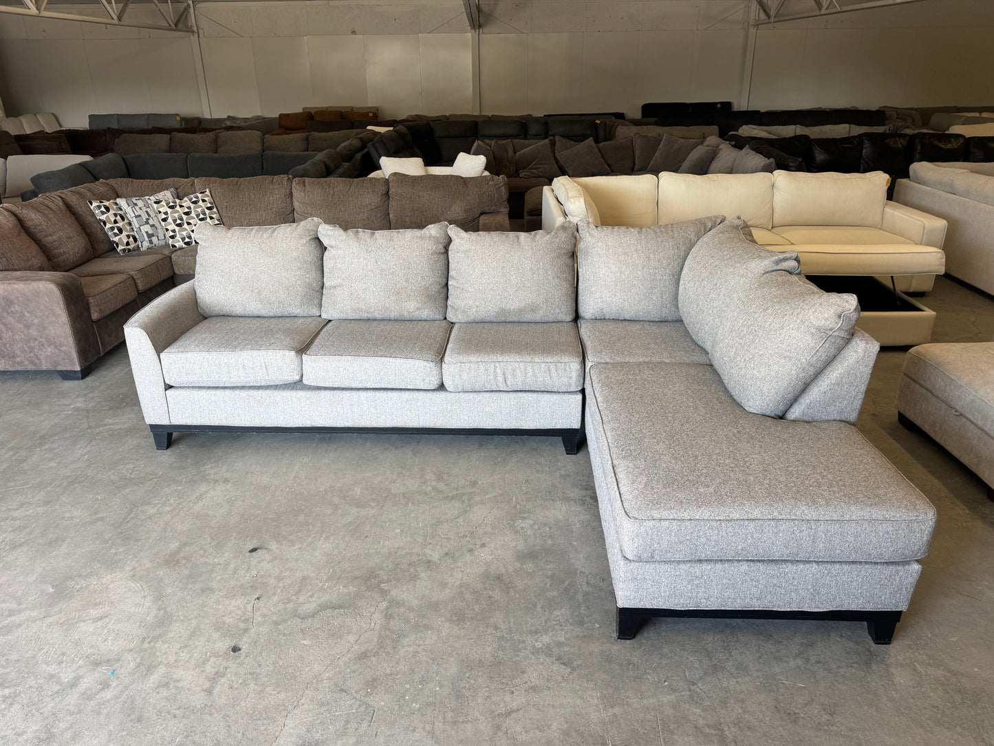 Gray Mid-Century Modern L-Shaped Sectional with Chaise Lounge