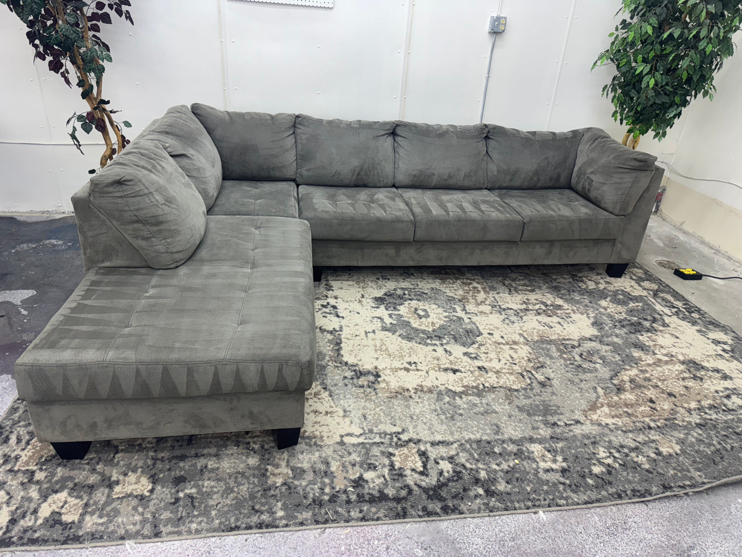Sleek Gray Modern L Shape Sectional Couch