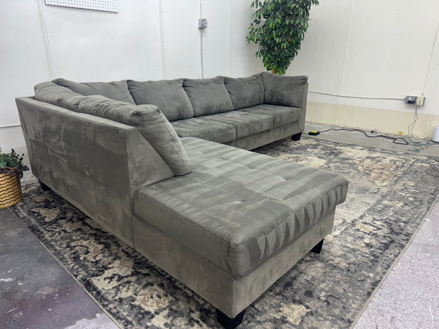 Sleek Gray Modern L Shape Sectional Couch