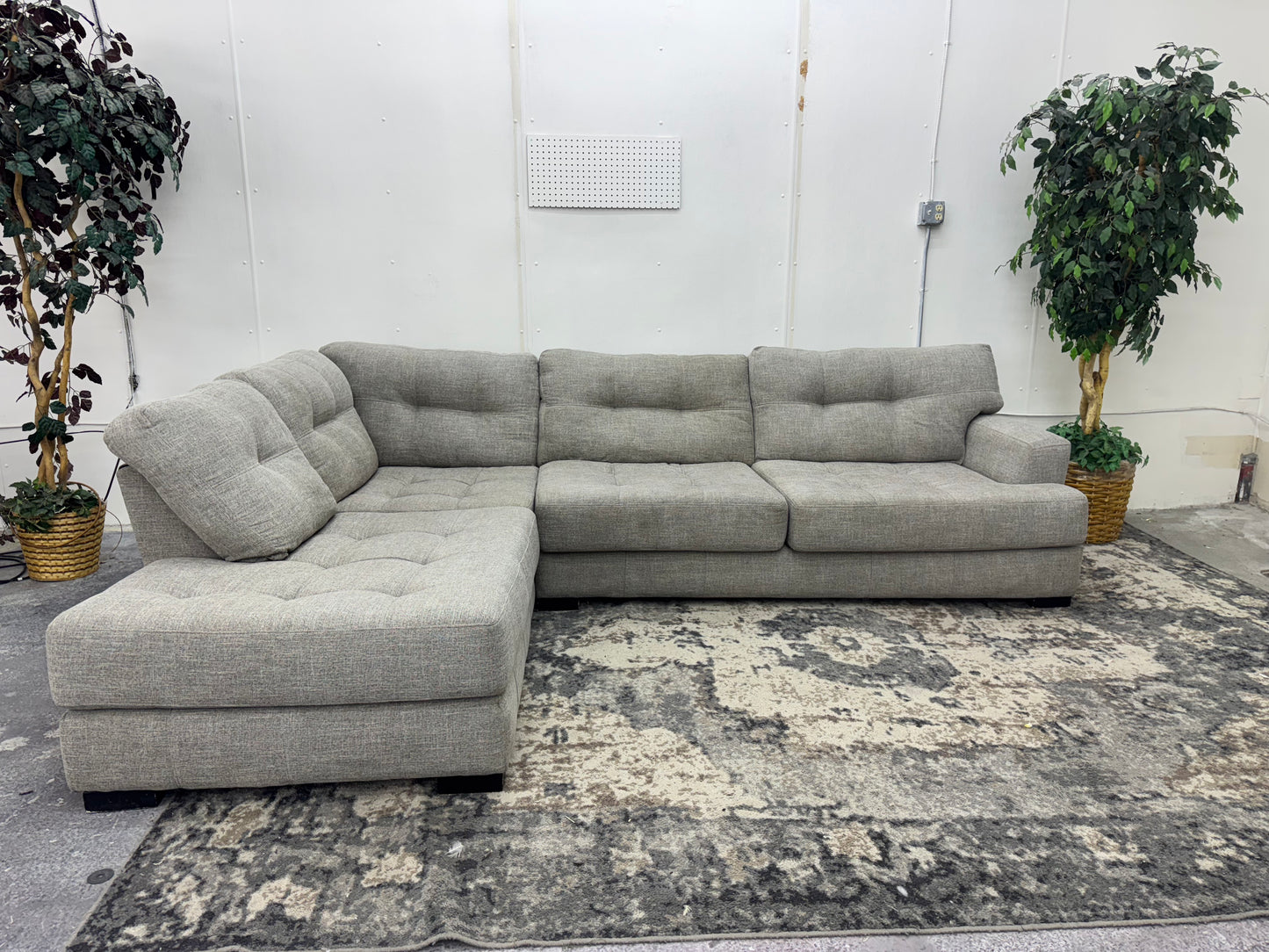 Gray L Shape Sectional Couch with Tufted Cushions