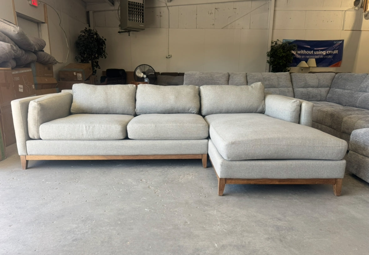 Gray Mid-Century Modern Sectional with Chaise Lounge