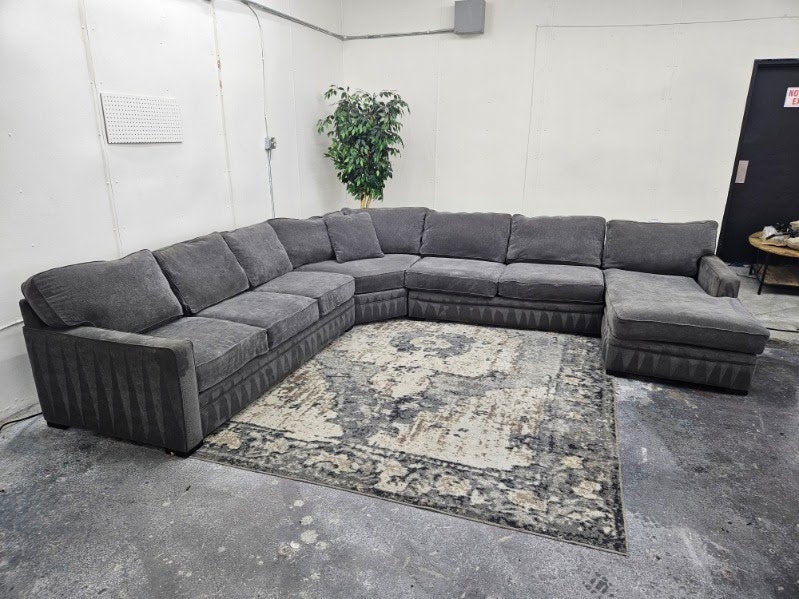Absolute Monster Gray U Shape Sectional