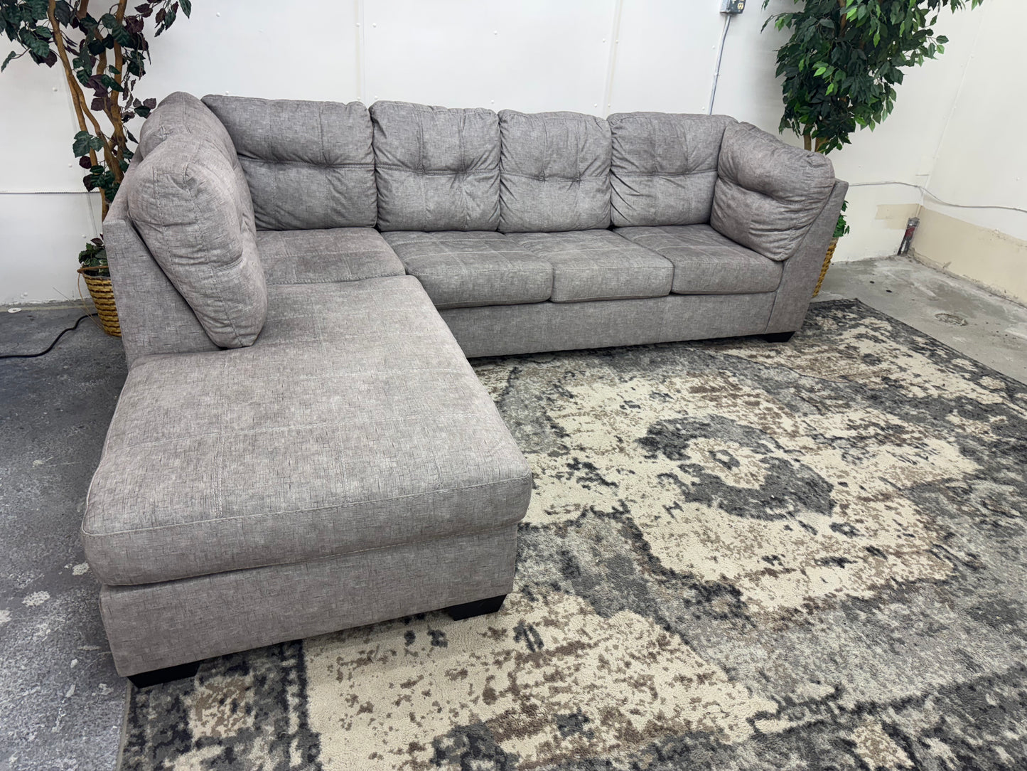 Light Gray L-Shape Sectional Sofa with Chaise