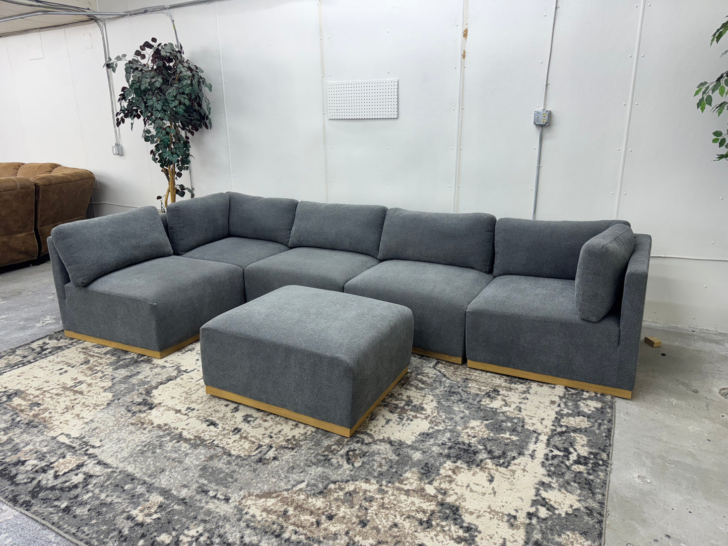 Gorgeous Gray 6-Piece Modular Mid Century Modern Sectional Couch