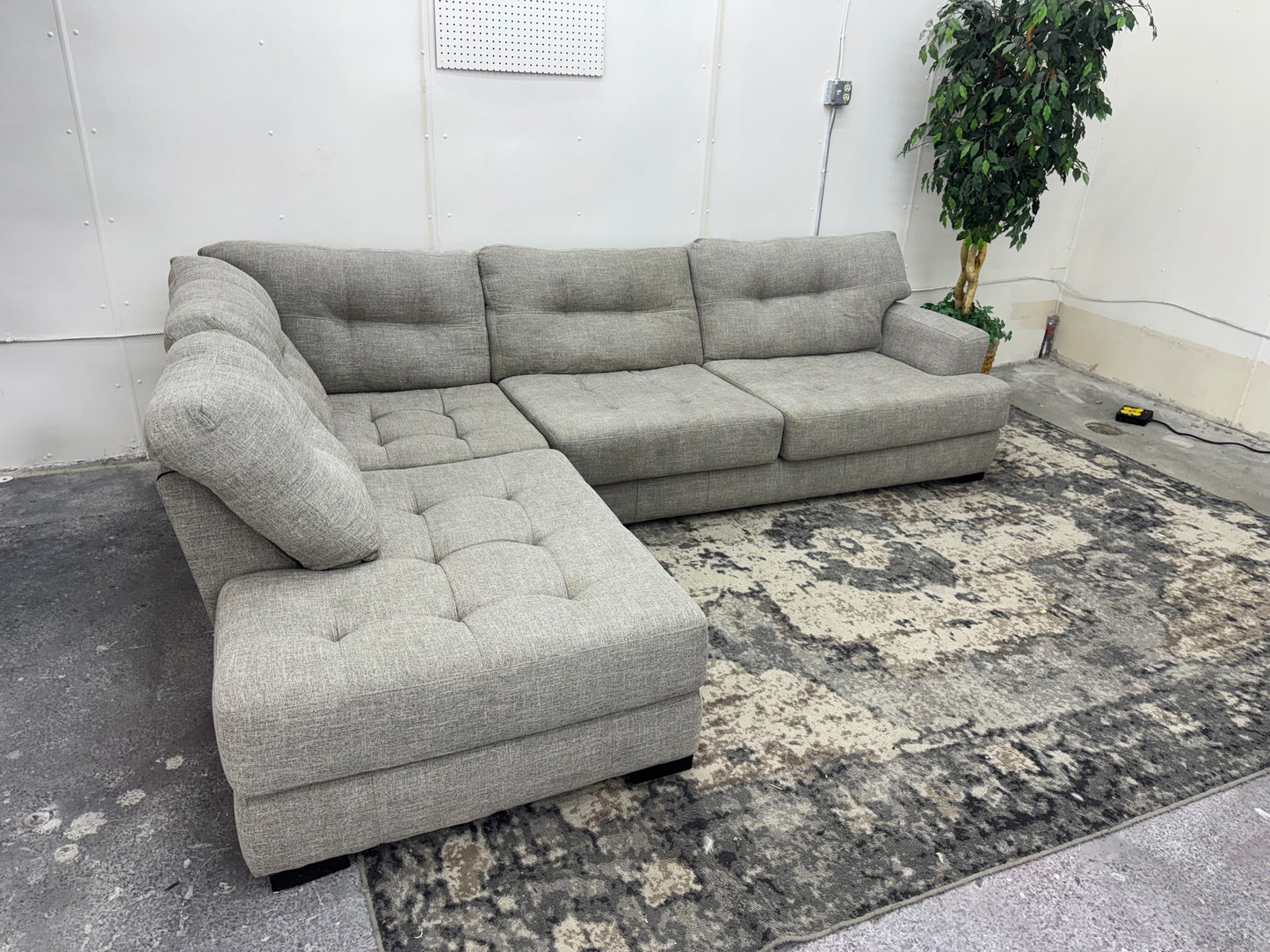 Gray L Shape Sectional Couch with Tufted Cushions