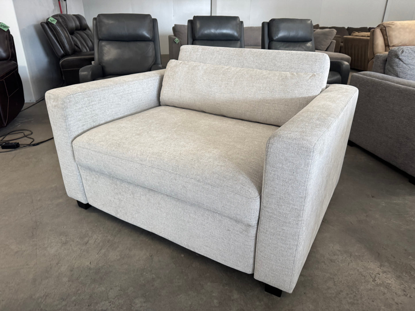 Beige Sleeper Chair – Dillard Sleeper Chair from Costco