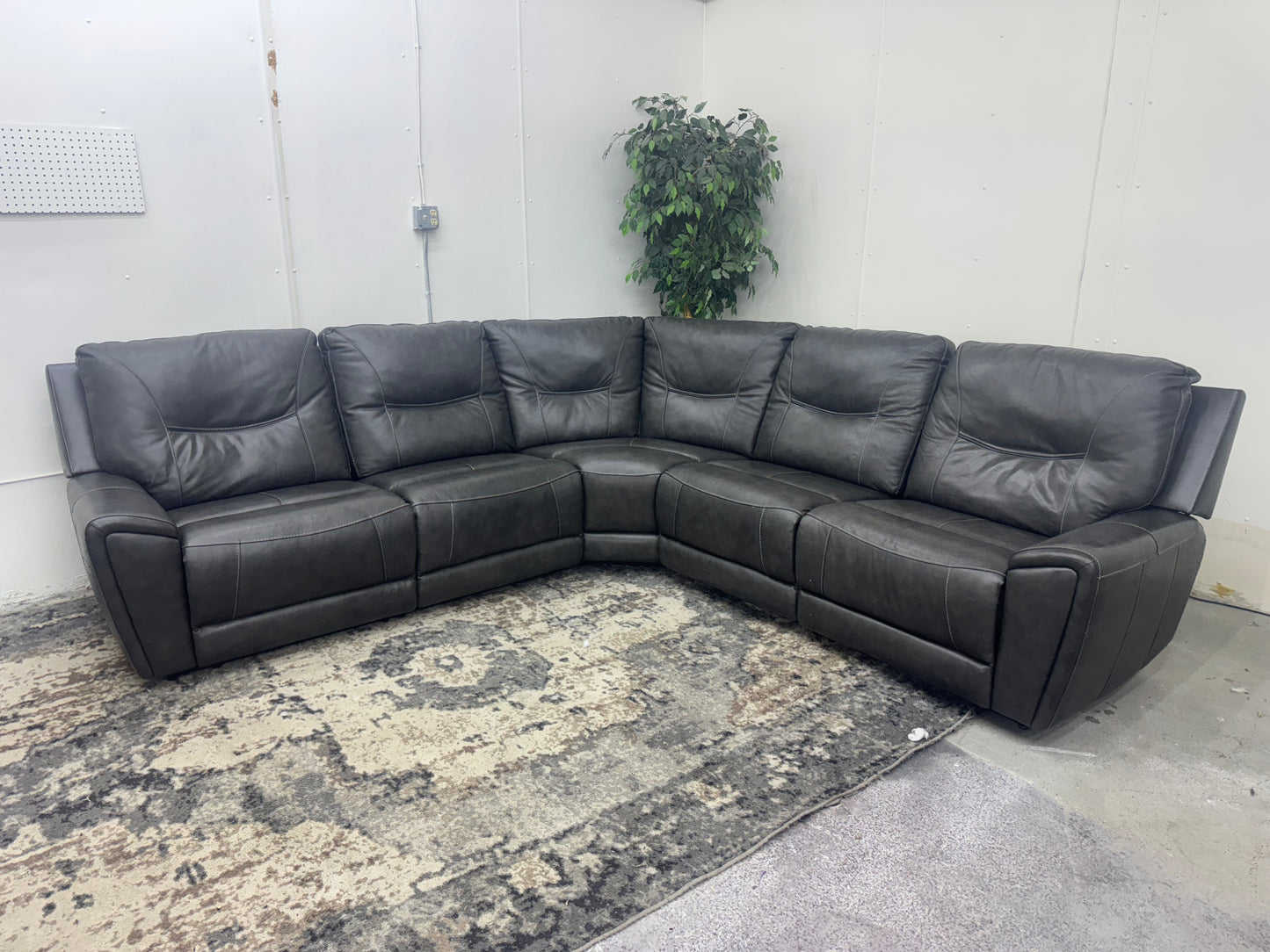 Charcoal Gray 5-Piece Modular Leather Sectional w/ Dual Manual Recliners