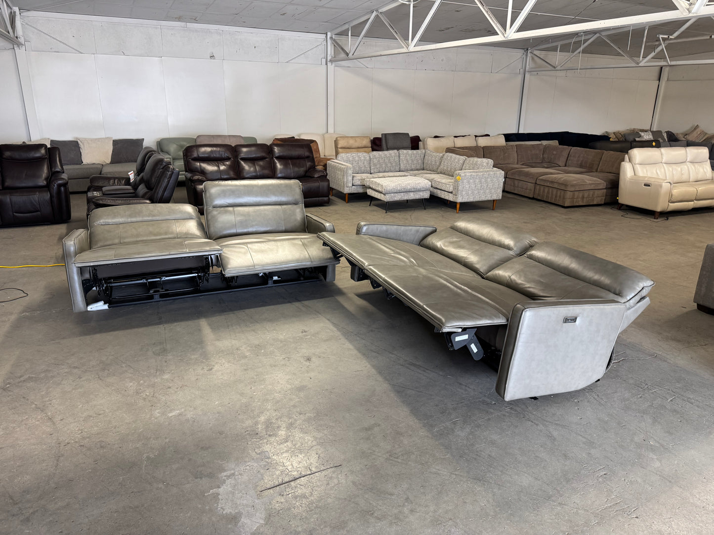 Henredon Keira Leather Zero-Gravity Power Reclining Sofa