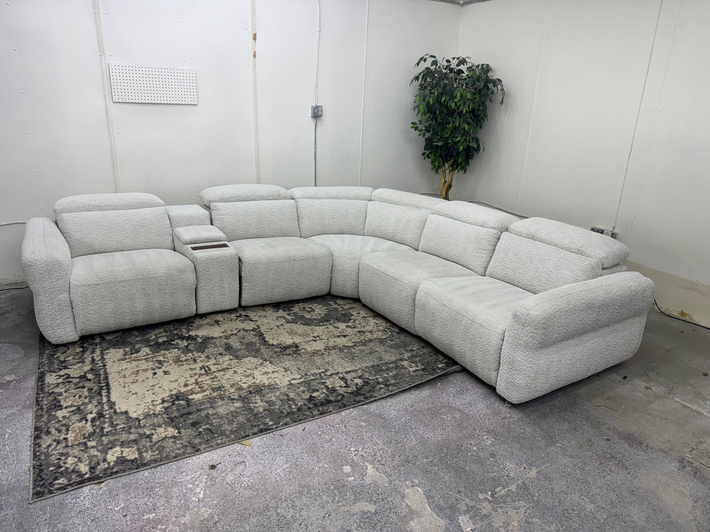 LIKE NEW Plush White 6-Piece Modular Reclining Sectional Sofa