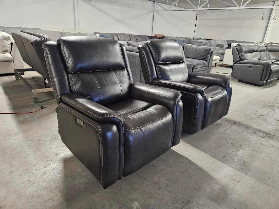 Barcalounger Bryson Dark Brown Leather Power Recliners (Pair)