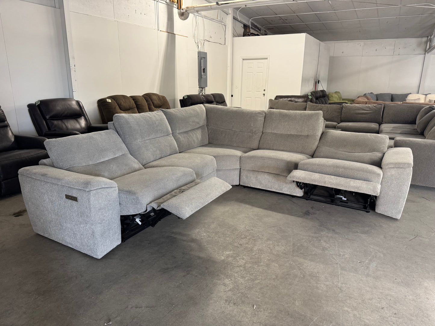 LIKE NEW Gray Fabric Reclining Sectional Sofa with 2 Electric Recliners