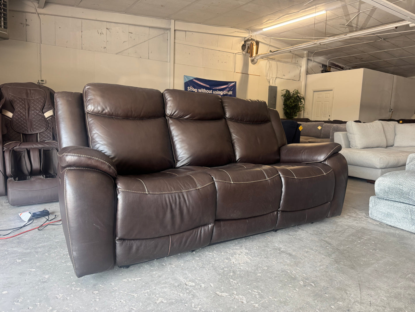 Leather Power Reclining Sofa – Gilman Creek Harvey with Power Headrests
