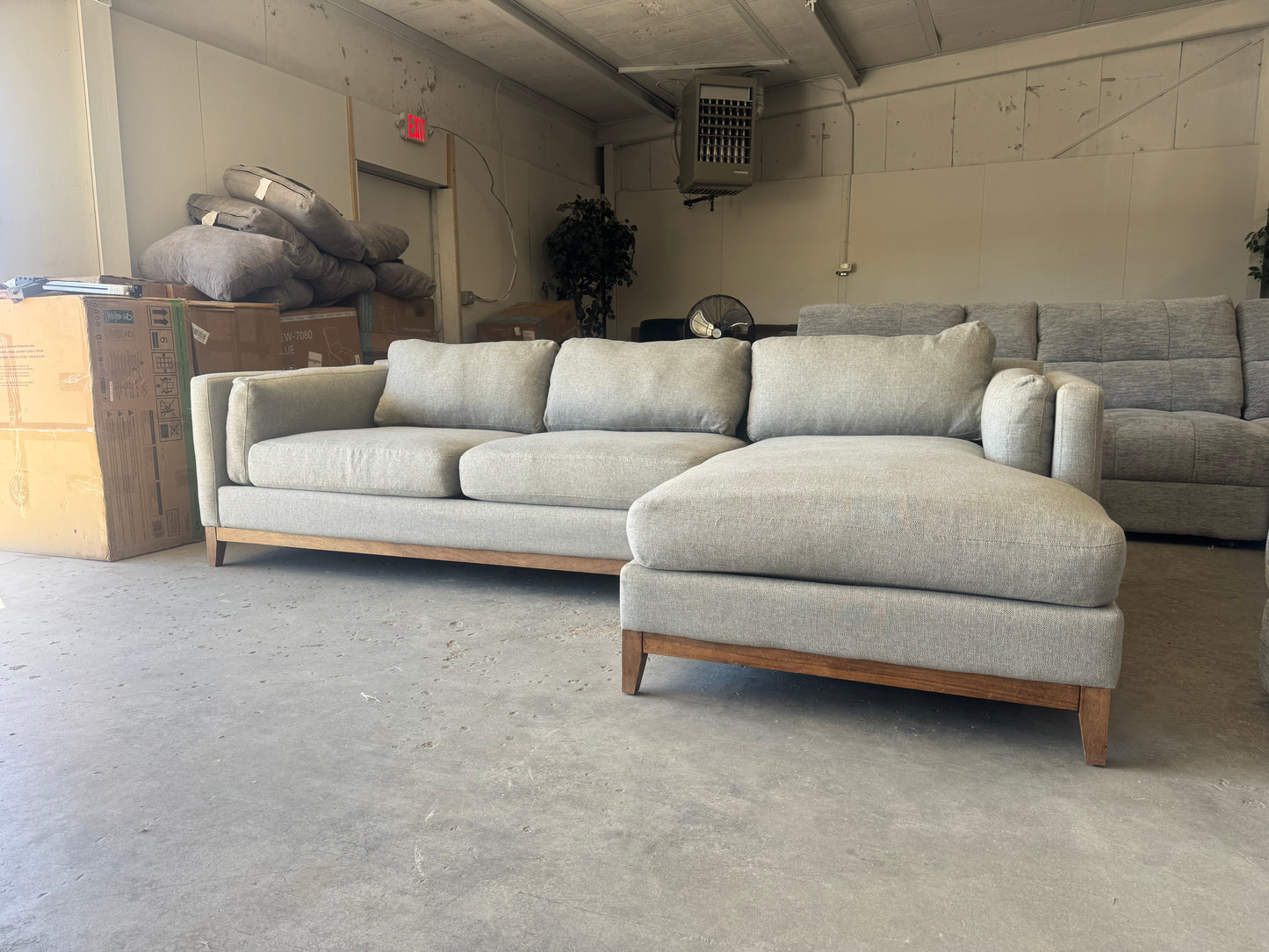 Gray Mid-Century Modern Sectional with Chaise Lounge