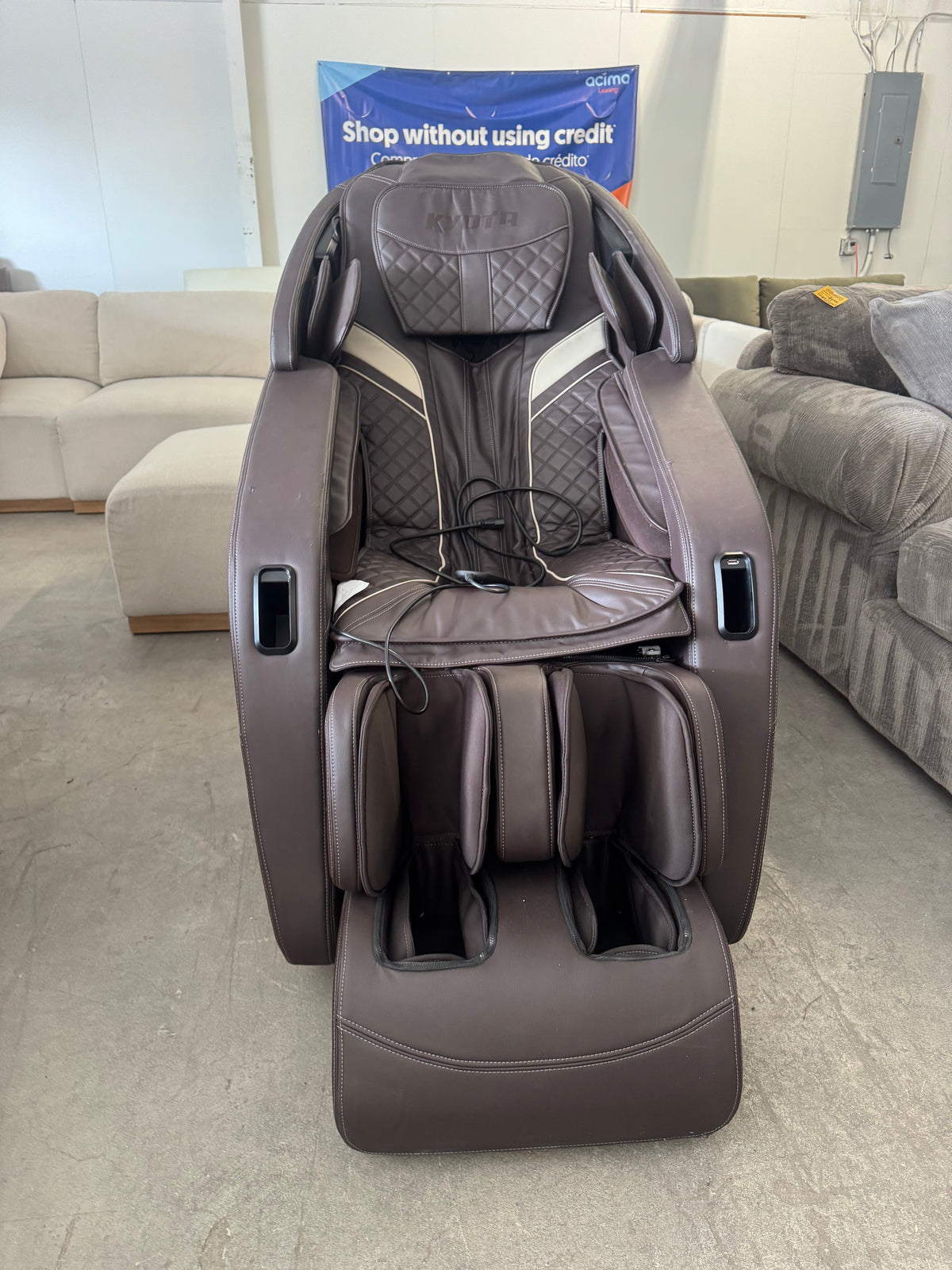Kyota Yugana M780 4D Zero Gravity Massage Chair