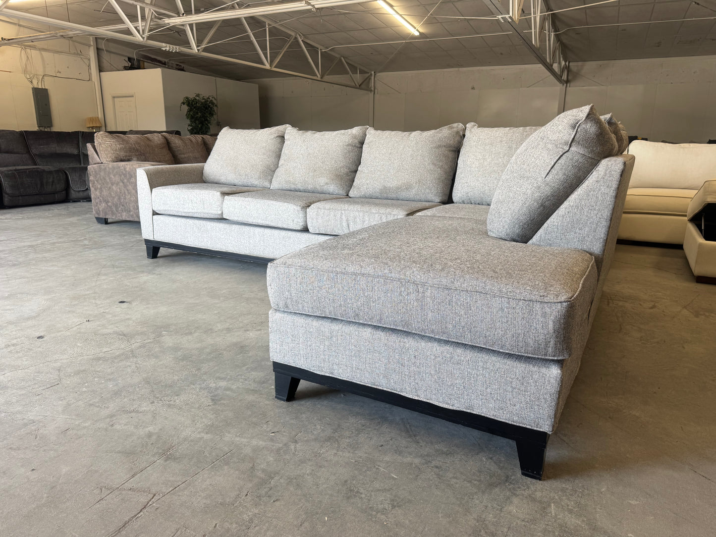 Gray Mid-Century Modern L-Shaped Sectional with Chaise Lounge