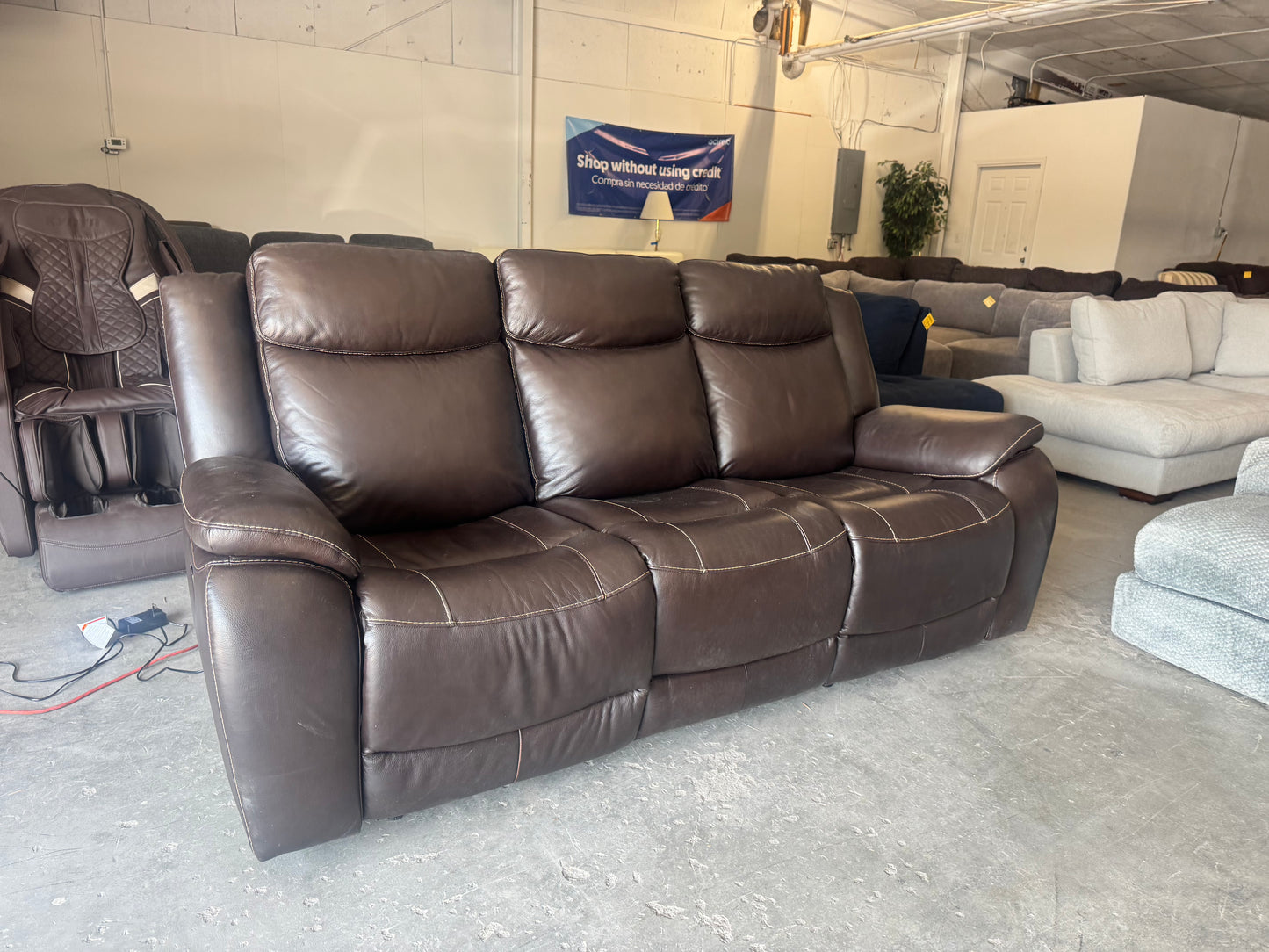 Leather Power Reclining Sofa – Gilman Creek Harvey with Power Headrests