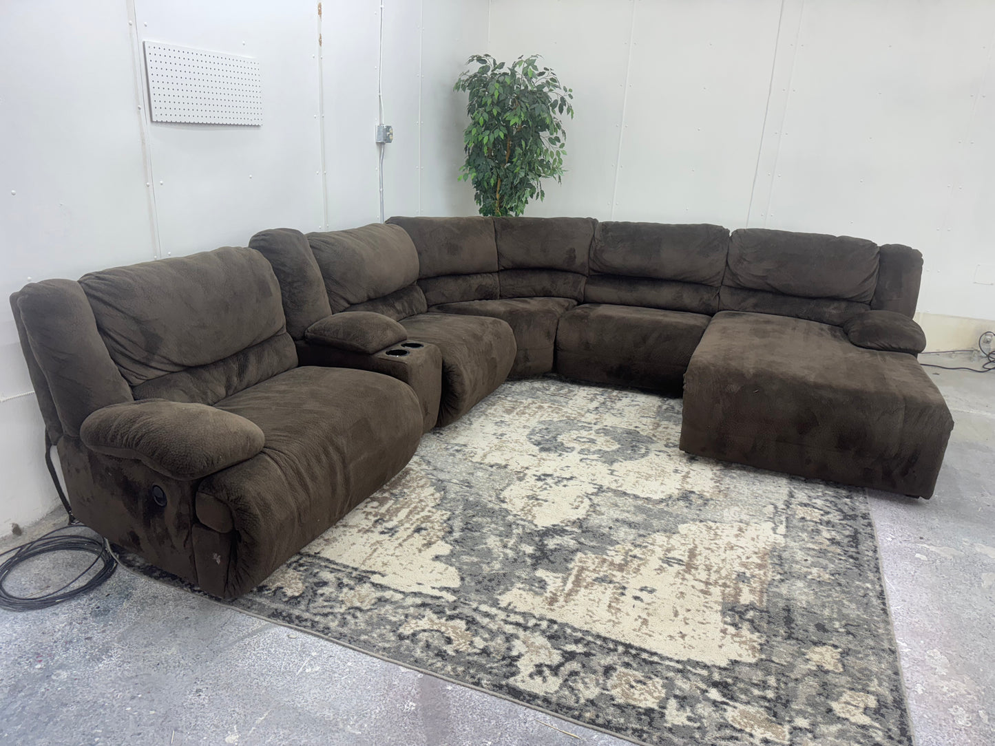 Plush Brown Modular Reclining Sectional with Reclining Chaise