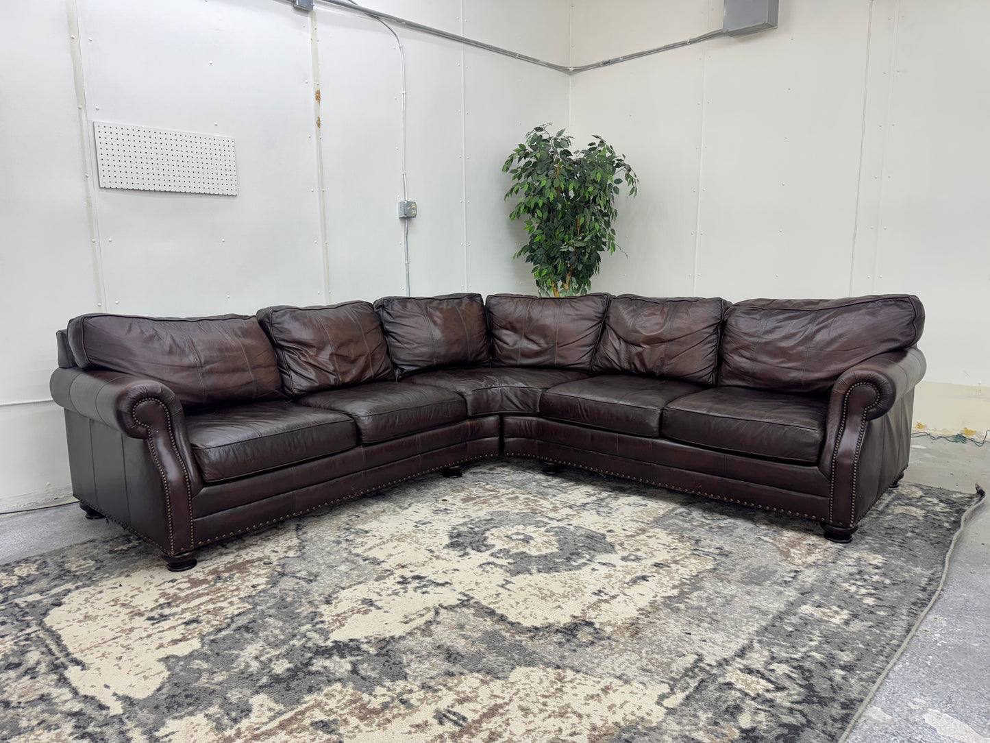 Stunning Brown Haverty’s Leather Corner Sectional Couch