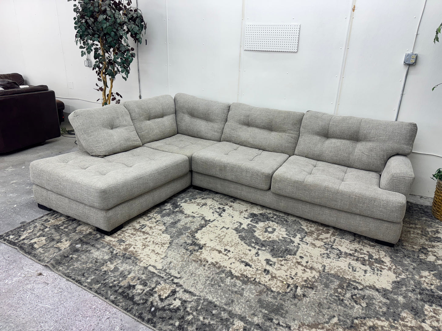 Gray L Shape Sectional Couch with Tufted Cushions