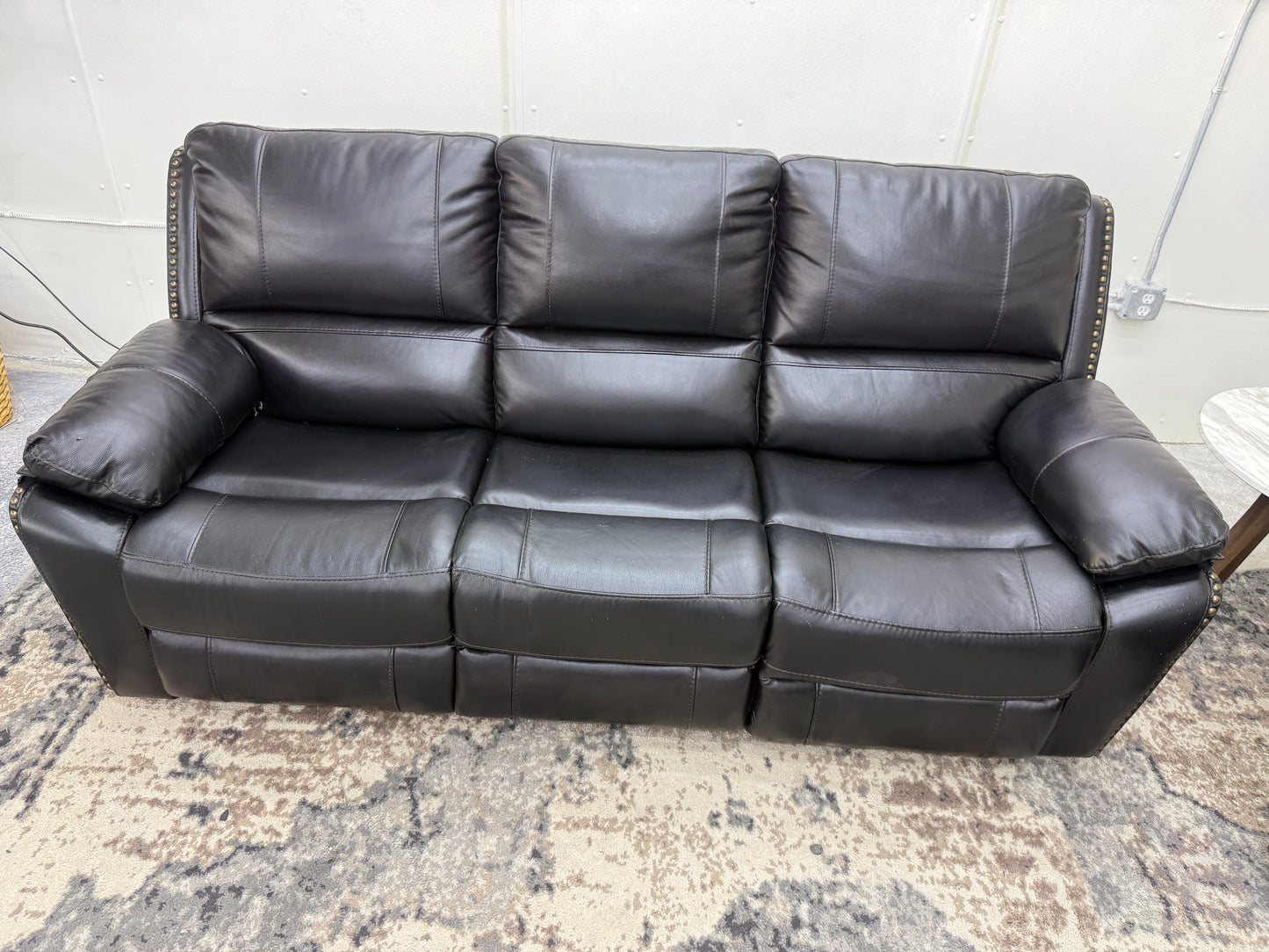 Reclining Sofa Set – Gorgeous LIKE NEW Abbyson Black Leather Couch & Loveseat