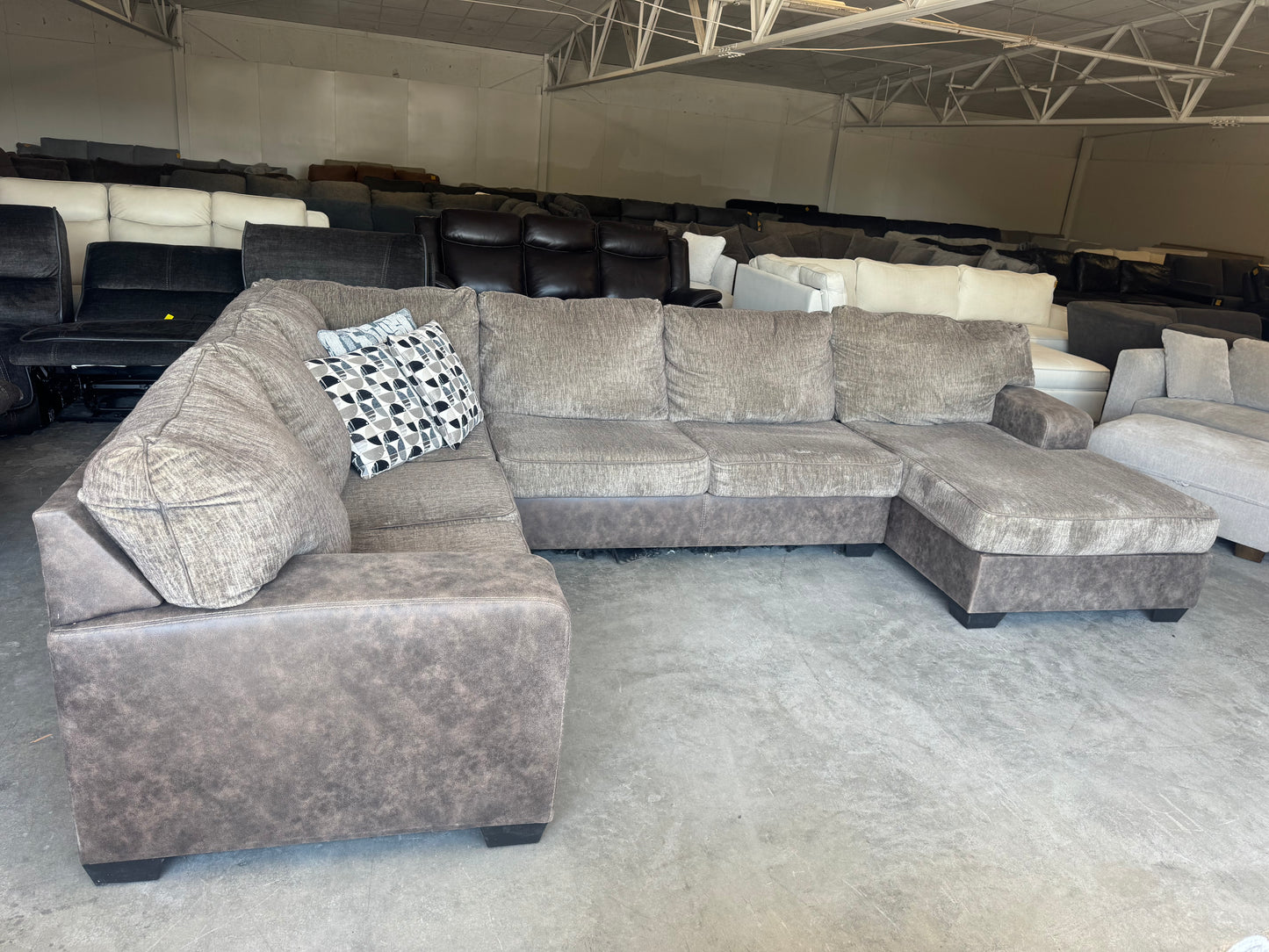 Plush Brown Two-Tone U-Shaped Sectional