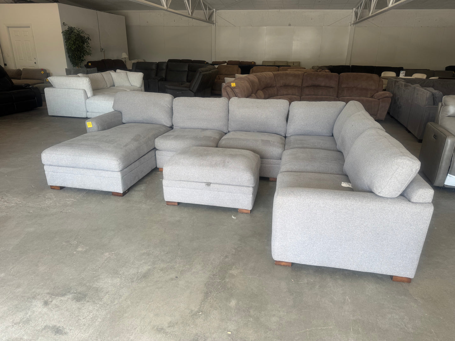 Gray U-Shaped Sectional w/ Chaise Lounge & Storage Ottoman