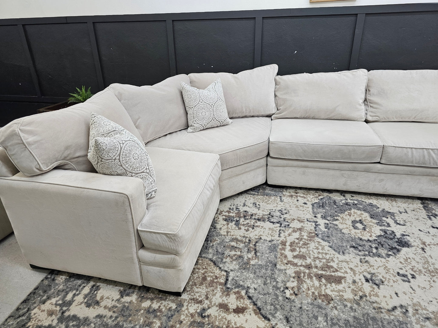 GIGANTIC Beautiful Cream Sectional Couch with Cuddler