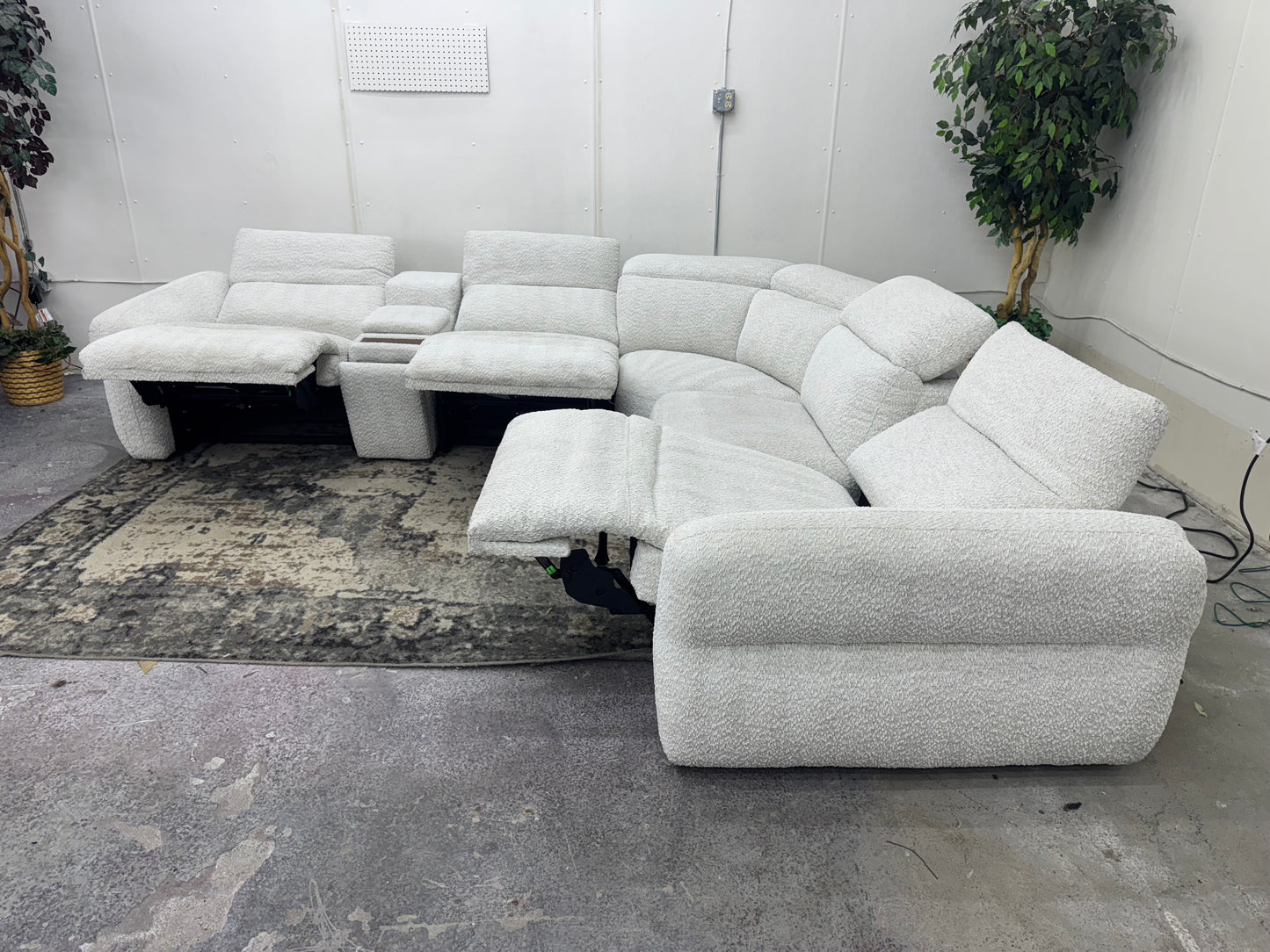 LIKE NEW Plush White 6-Piece Modular Reclining Sectional Sofa
