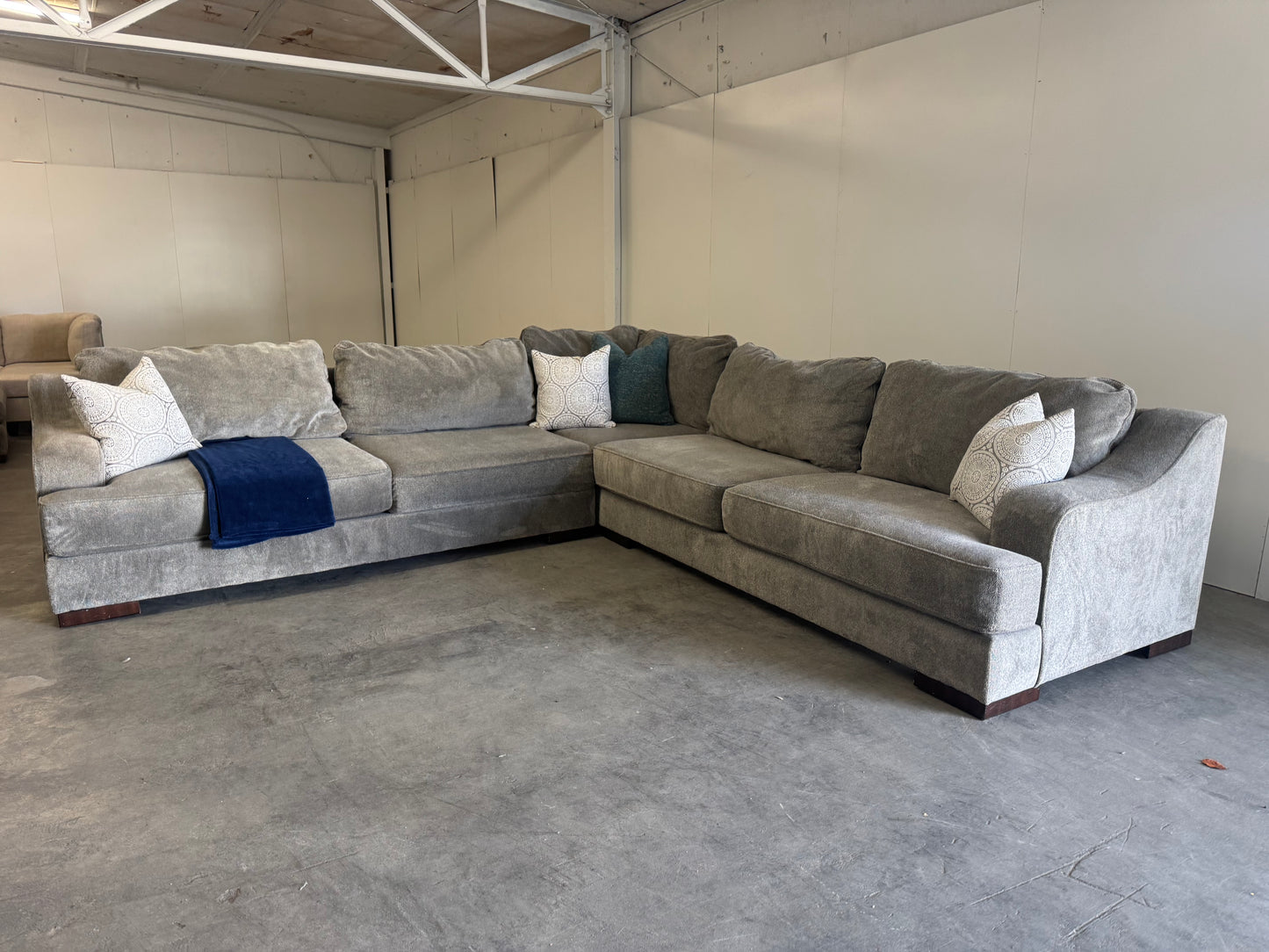 LIKE NEW Gigantic Deep-Seated Gray L Shape Sectional Sofa