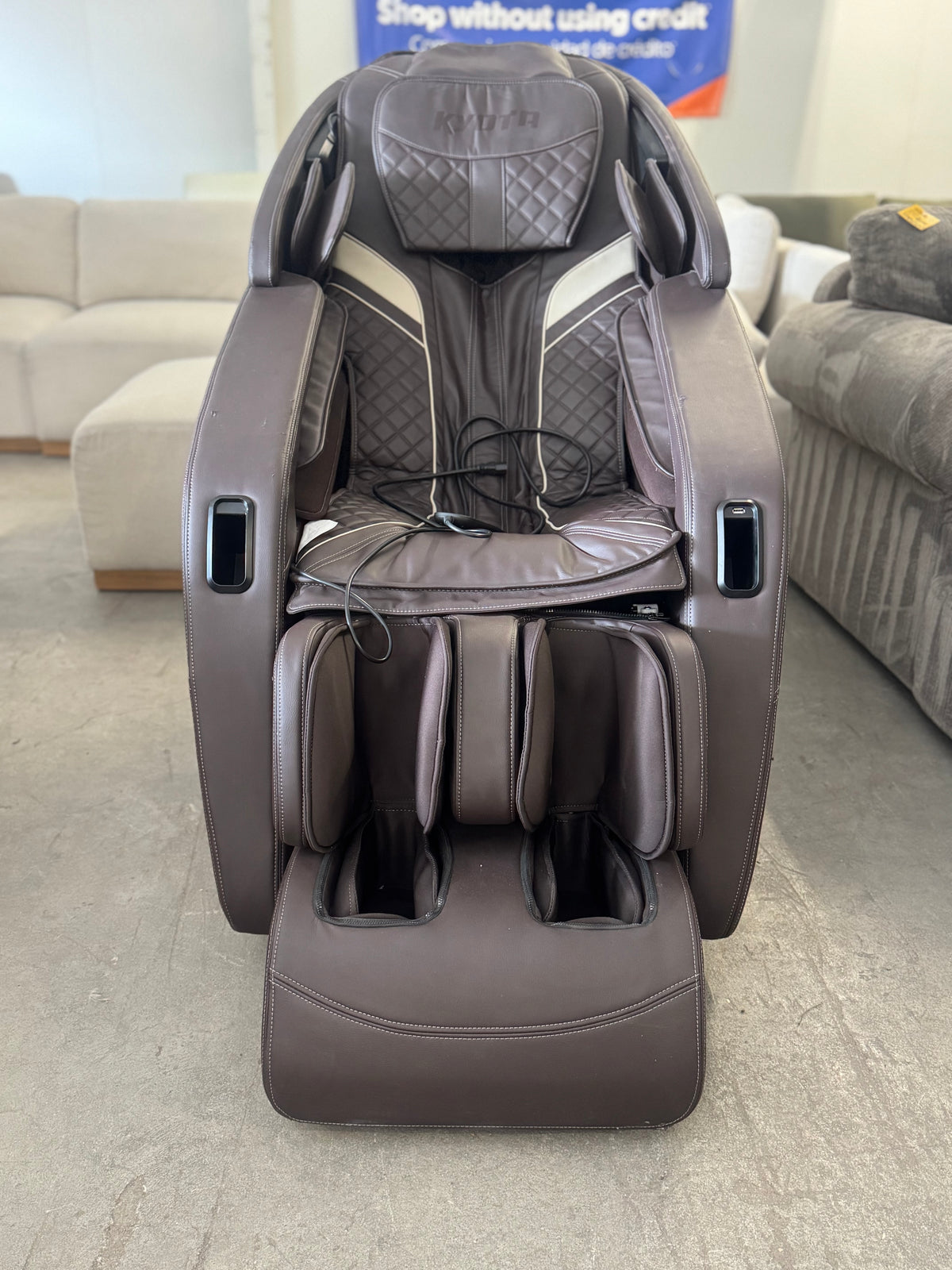 Kyota Yugana M780 4D Zero Gravity Massage Chair