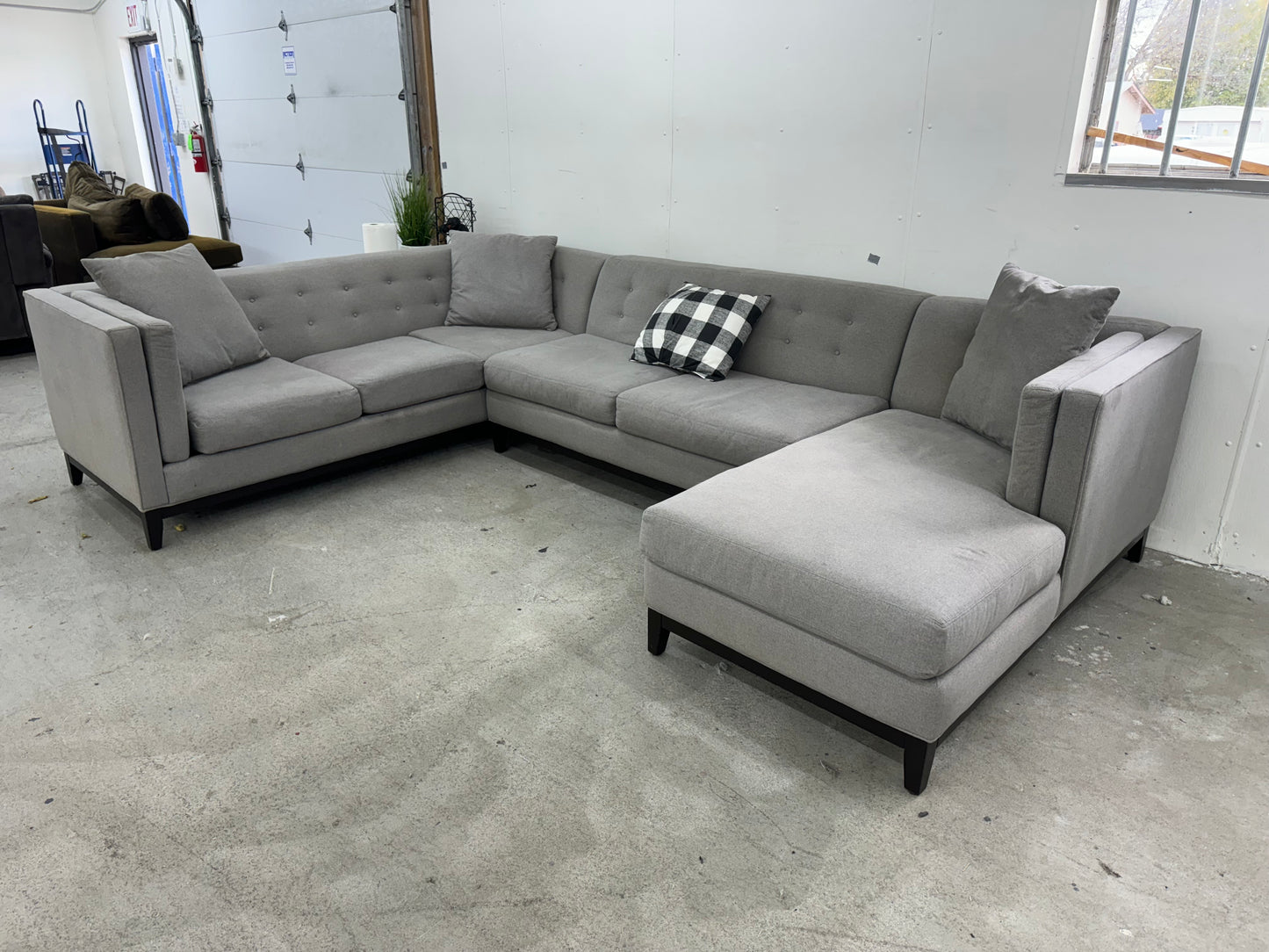 Gorgeous Gray Mid Century Modern U Shape Sectional Couch