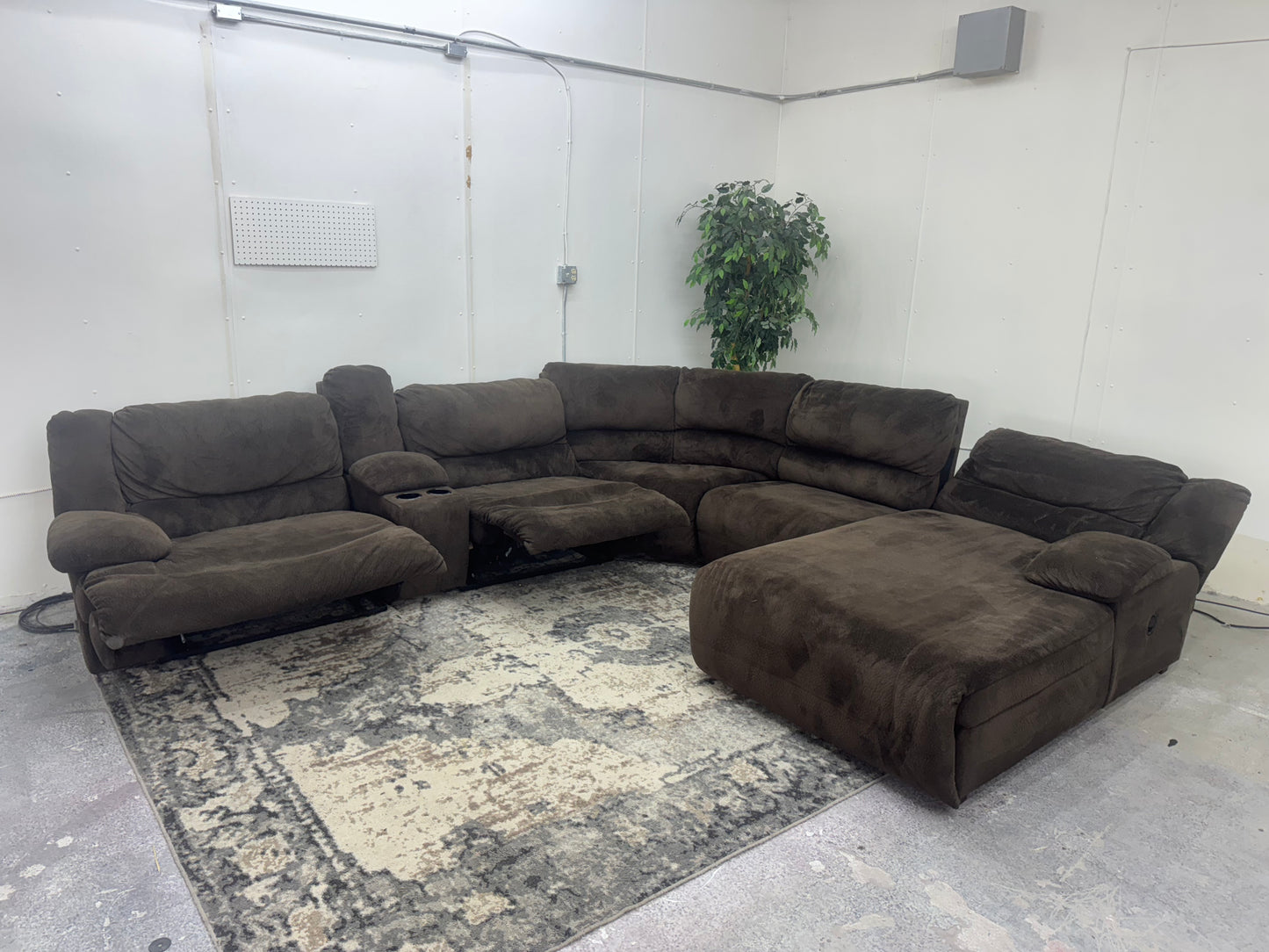 Plush Brown Modular Reclining Sectional with Reclining Chaise