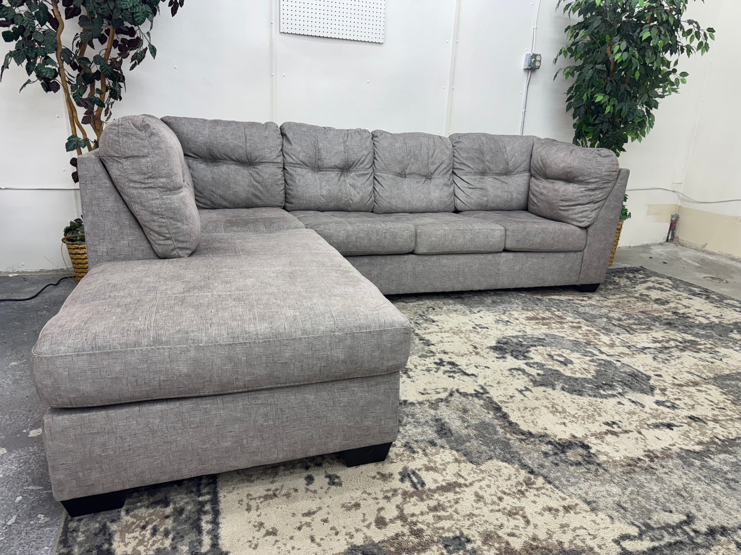Light Gray L-Shape Sectional Sofa with Chaise