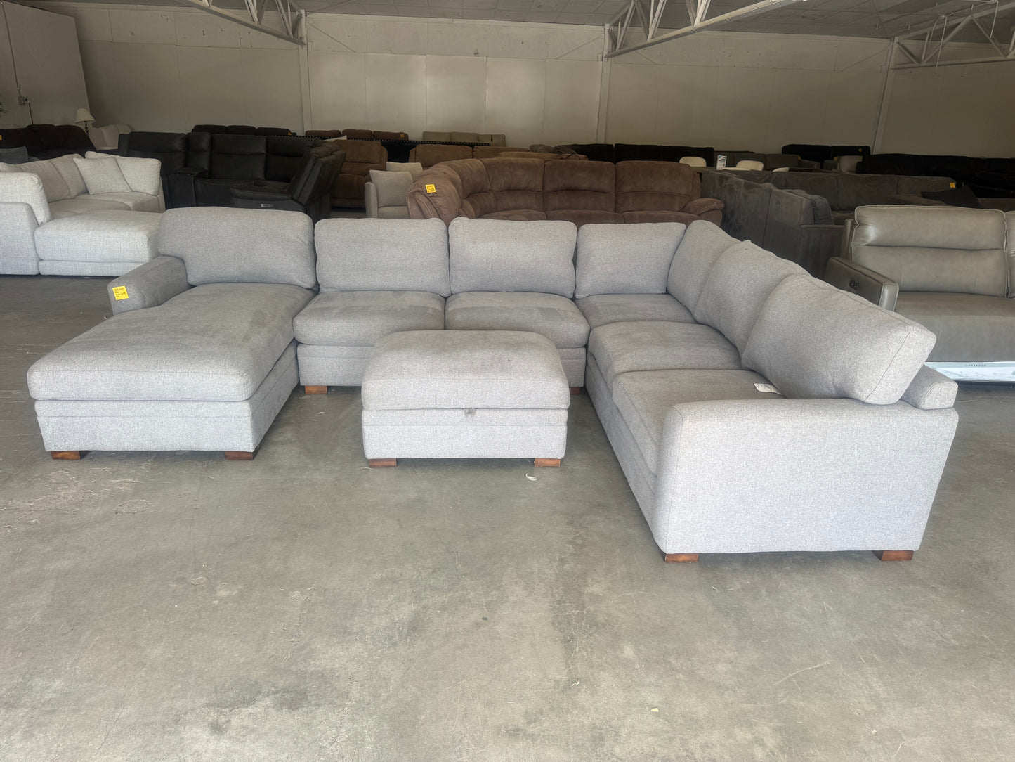 Gray U-Shaped Sectional w/ Chaise Lounge & Storage Ottoman