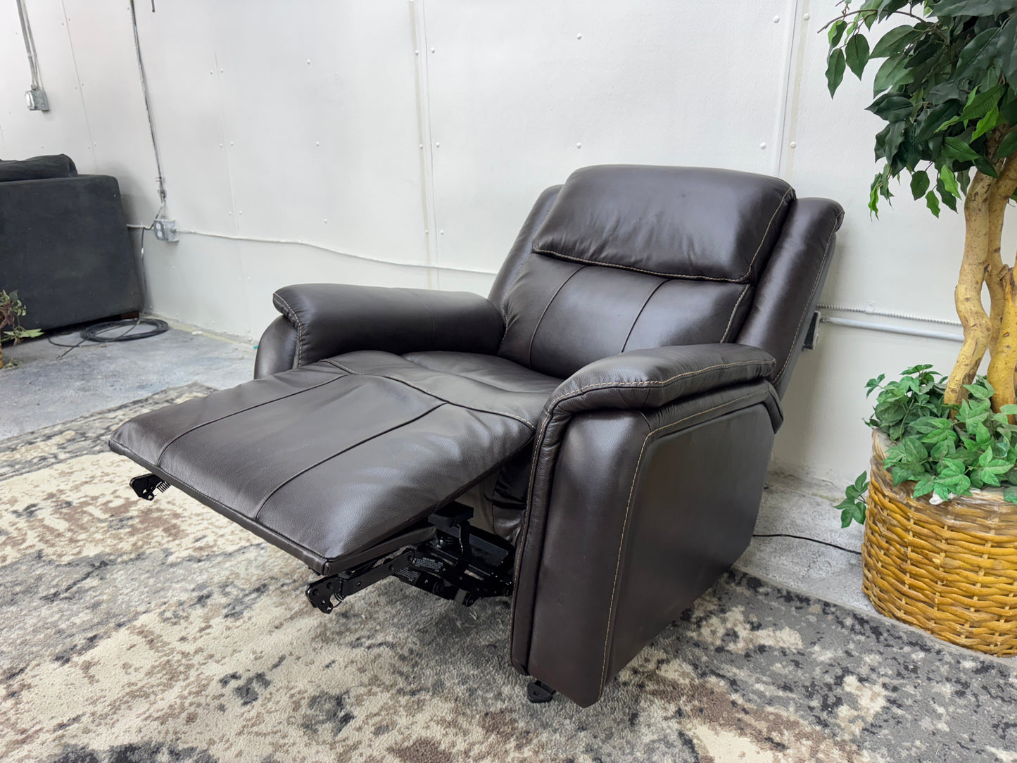 NEW BarcaLounger “Bryson” Brown Leather Rocking Recliner