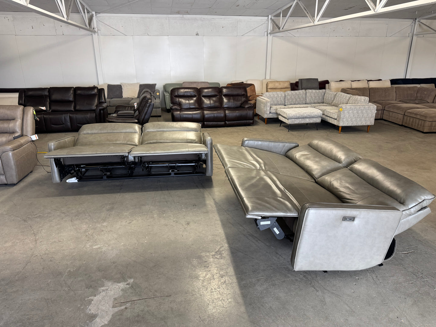 Henredon Keira Leather Zero-Gravity Power Reclining Sofa