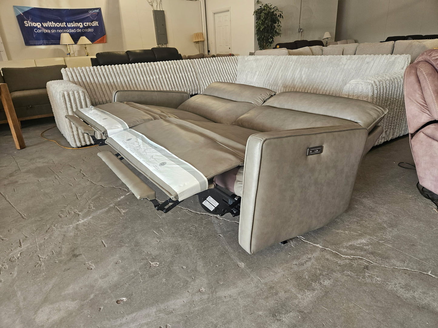 New Henredon Keira Leather Zero-Gravity Power Reclining Sofa